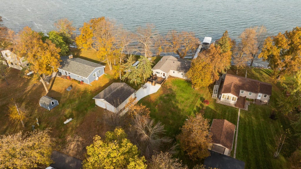 39275 Clearmont Road, Battle Lake