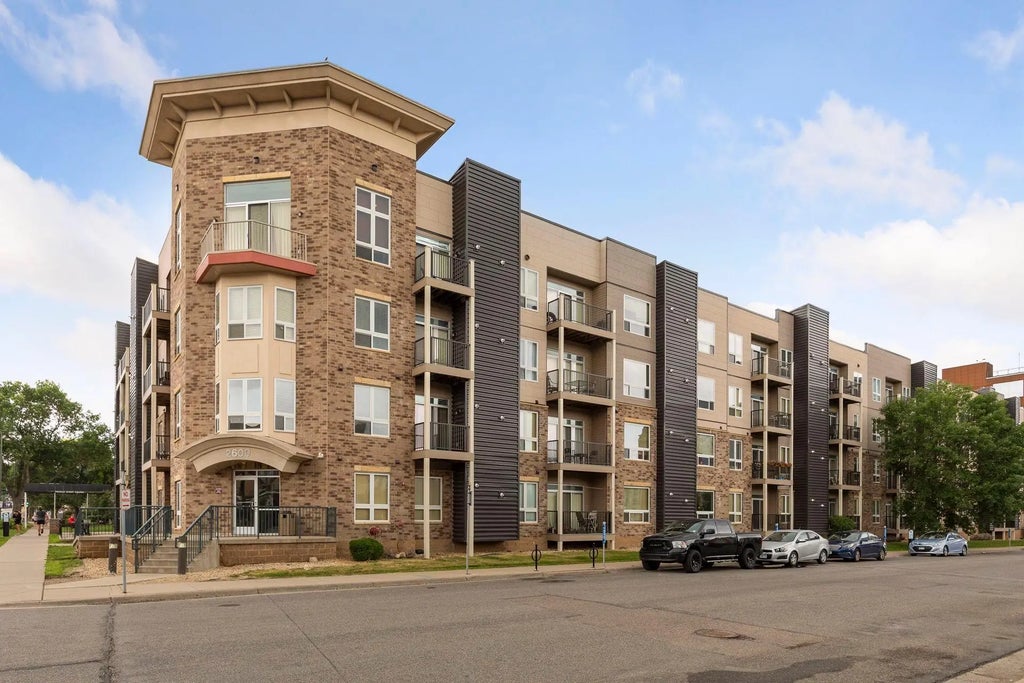 2600 University Avenue Se 105, Minneapolis