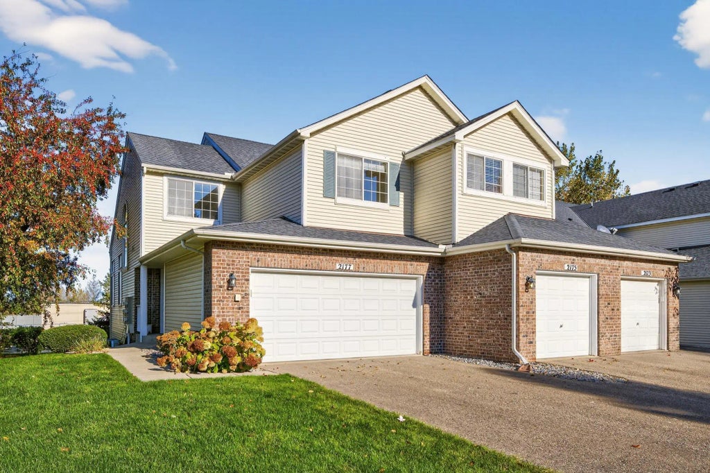 2177 Cool Stream Circle, Eagan