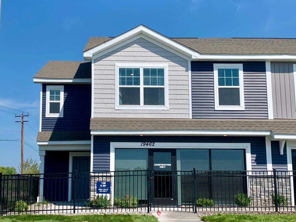 19462 136th Avenue N, Rogers