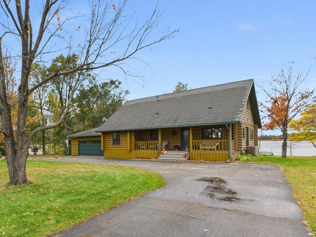 34235 County Road 9, Avon