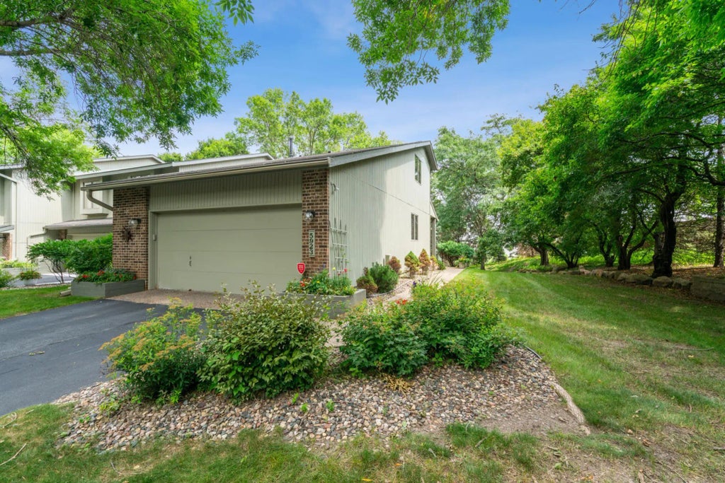 5923 Abbott Court, Minnetonka