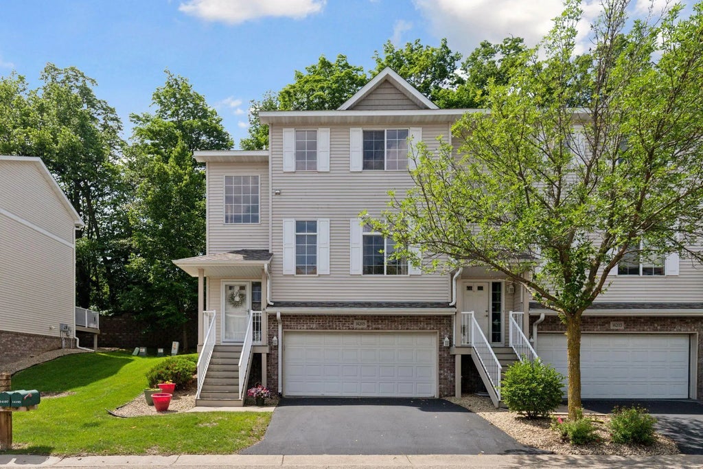 14205 Fountain Hills Court Ne, Prior Lake