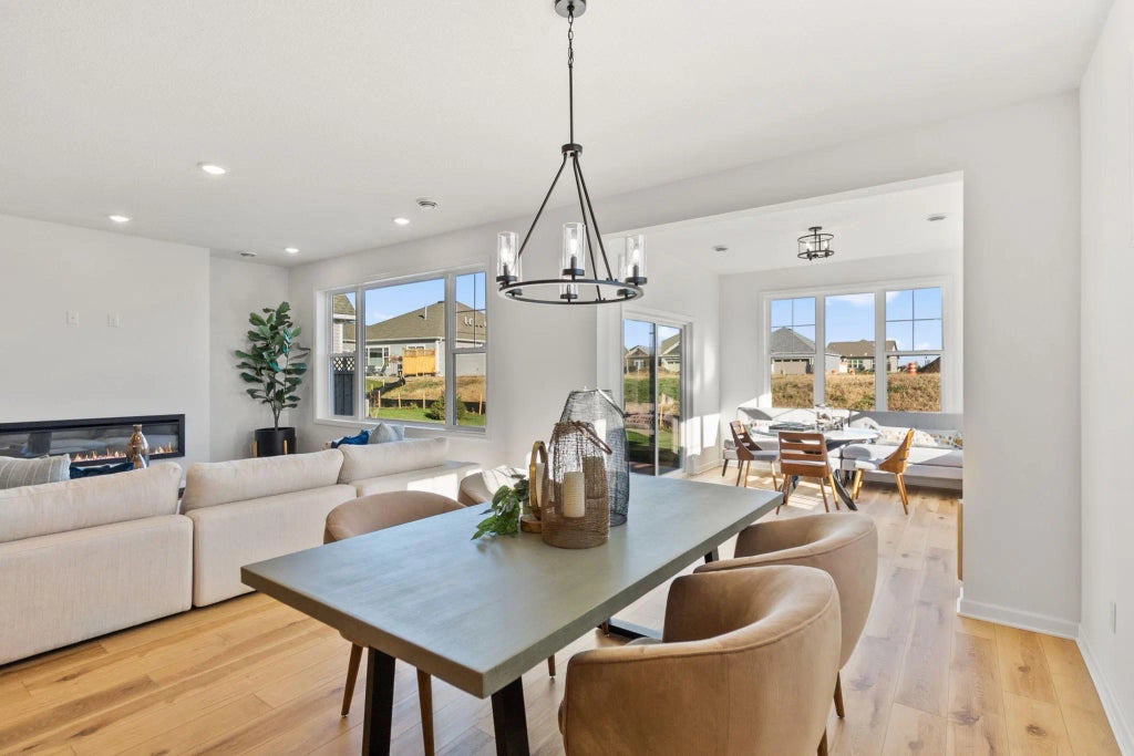 14879 Artaine Trail, Rosemount