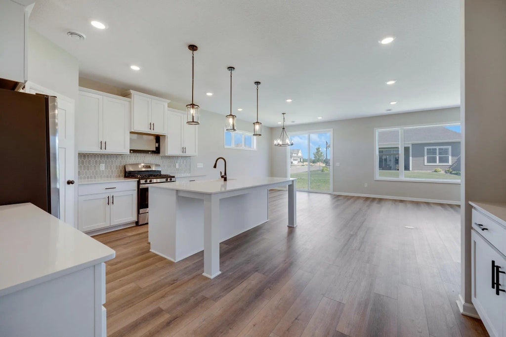 1290 149th Street W, Rosemount