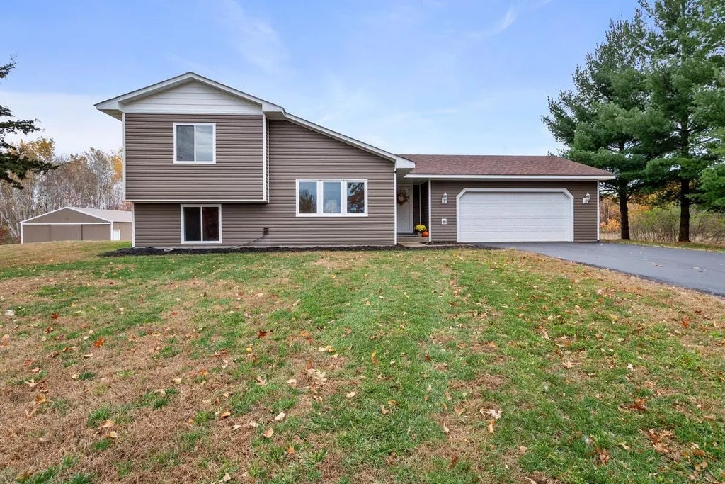 23365 University Avenue Extension Ne, East Bethel