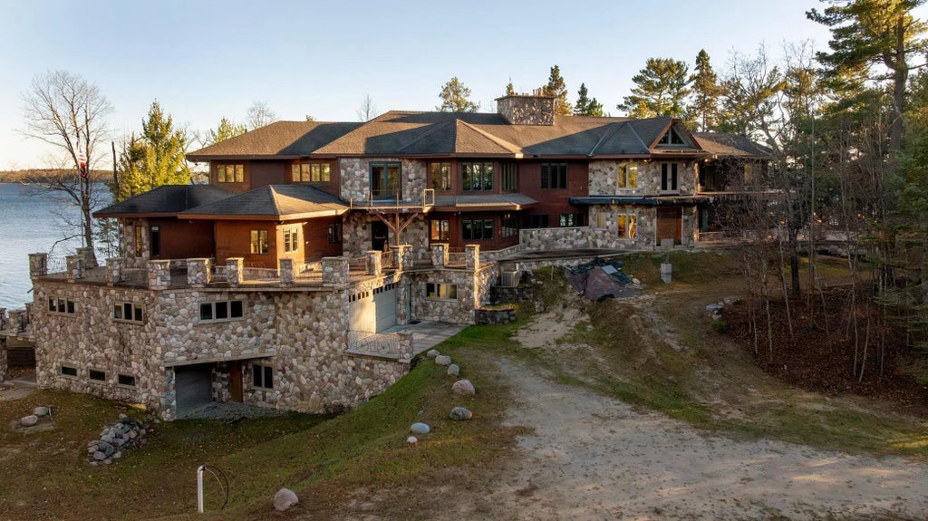 5568 50th Street Nw, Hackensack