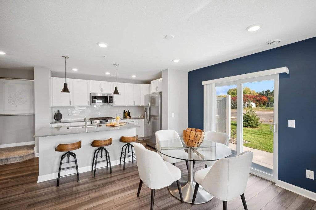 14962 Ahena Curve, Rosemount