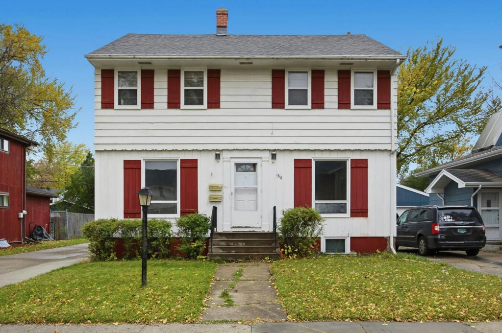 1316 8th Street N, Fargo