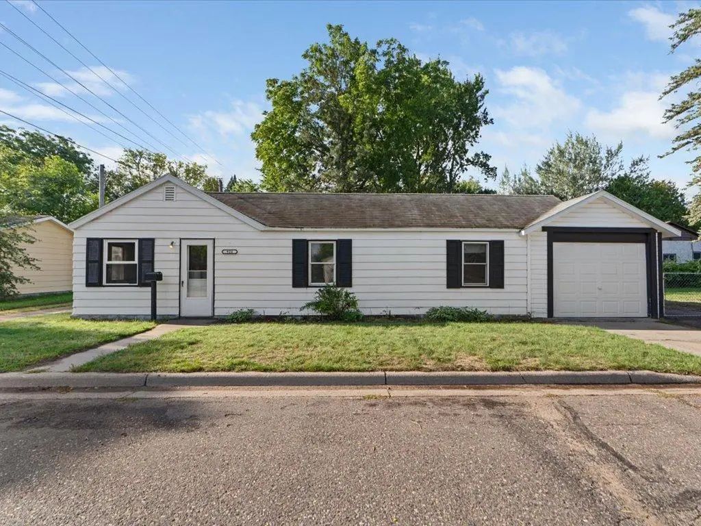 924 6th Avenue Ne, Brainerd