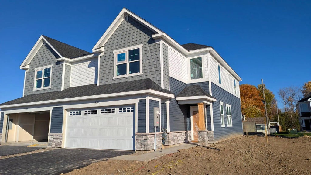 3092 Vanderbie Street, Little Canada