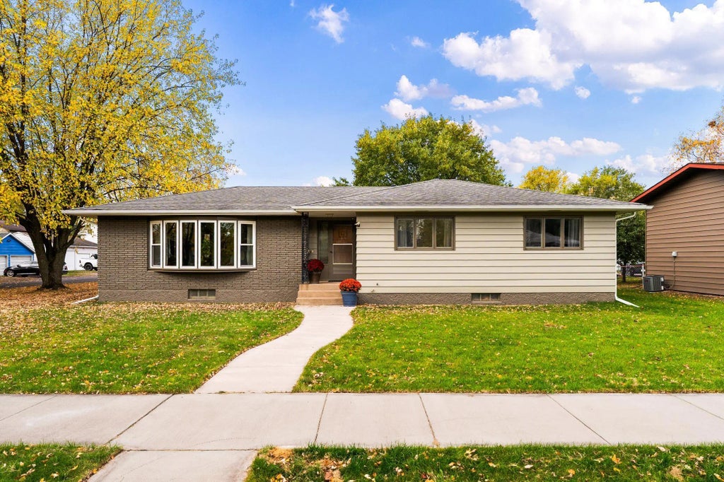 1727 Logan Avenue, Superior