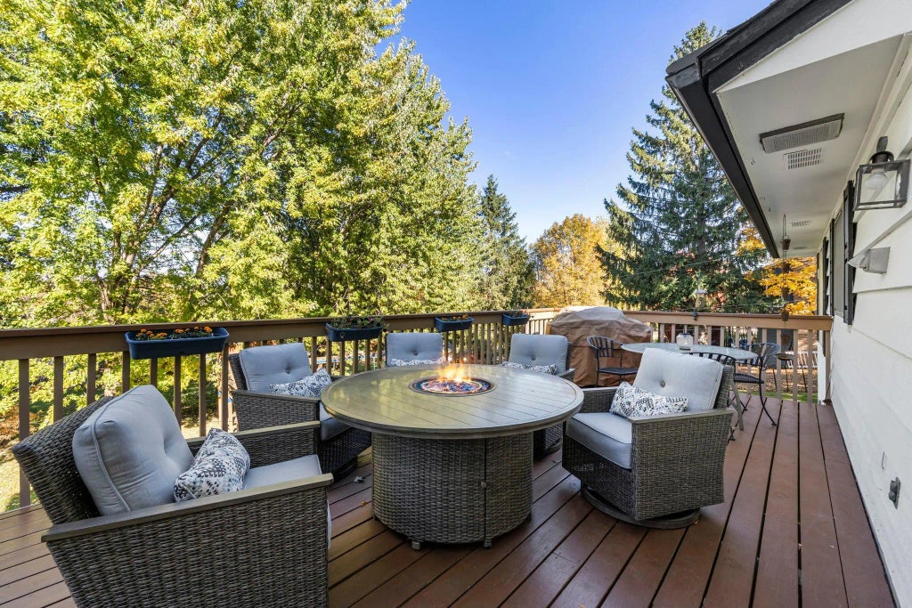 4444 Victoria Street N, Shoreview