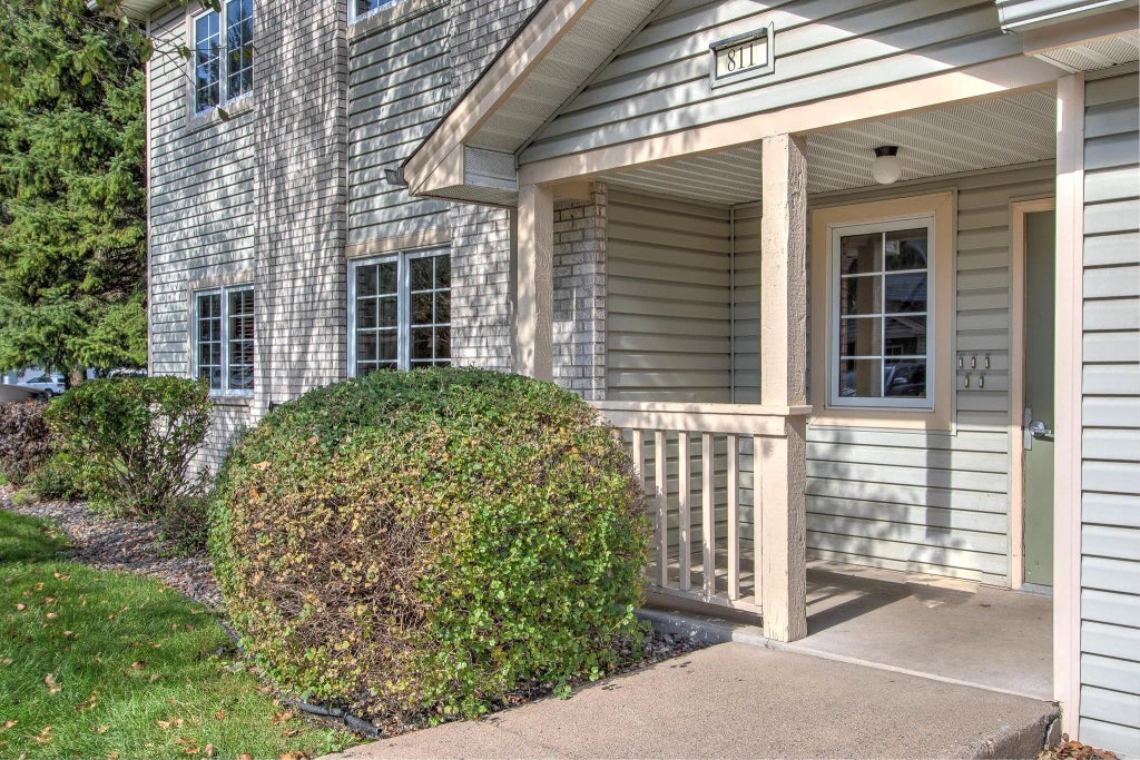 811 98th Avenue Nw 101, Coon Rapids