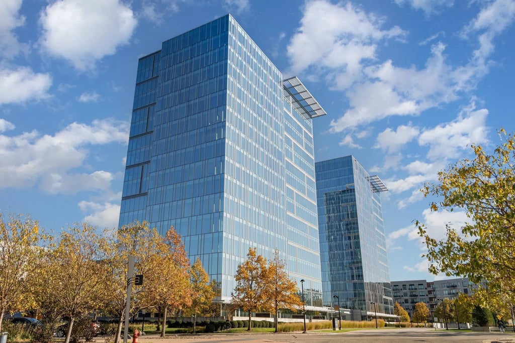 8161 33rd Avenue S 606, Bloomington