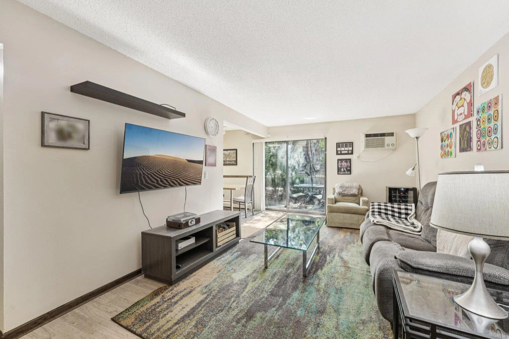 930 Westbrooke Way 4, Hopkins