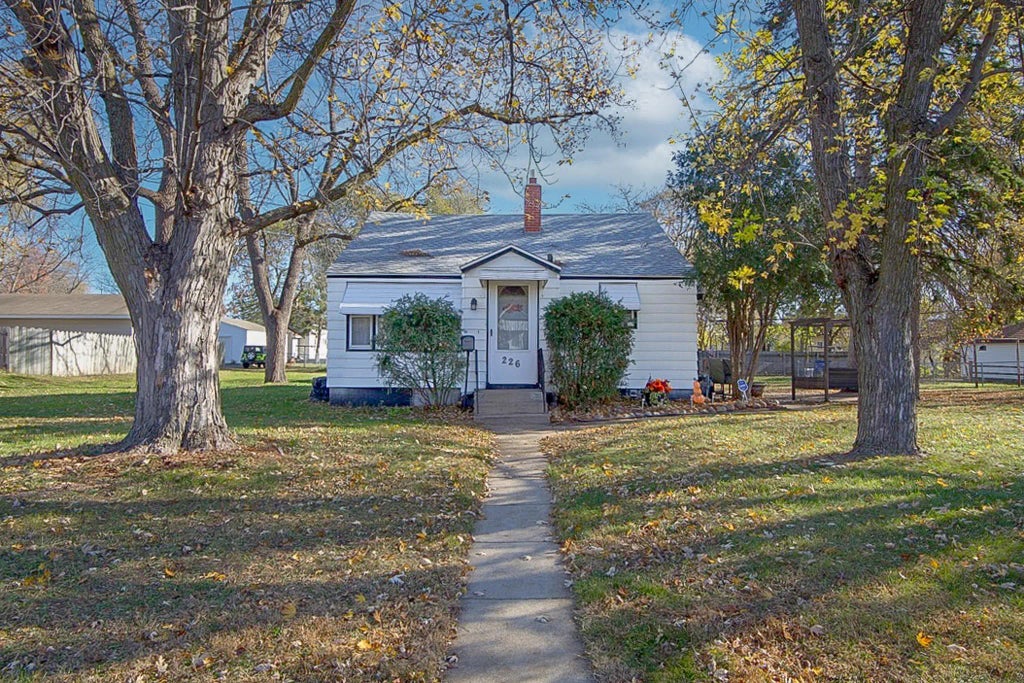 226 32nd Avenue N, Saint Cloud