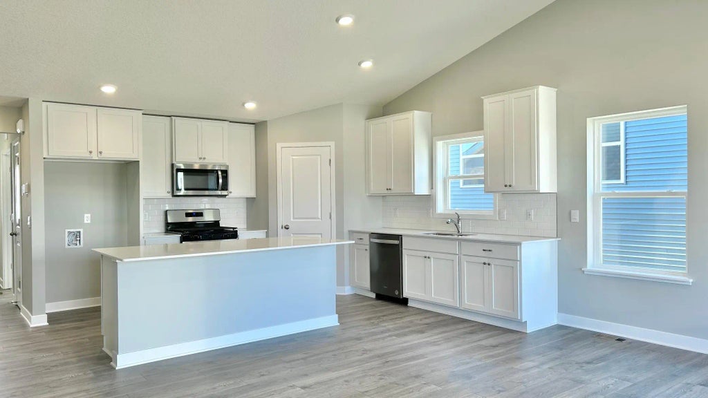 1613 Shasta Drive, Shakopee