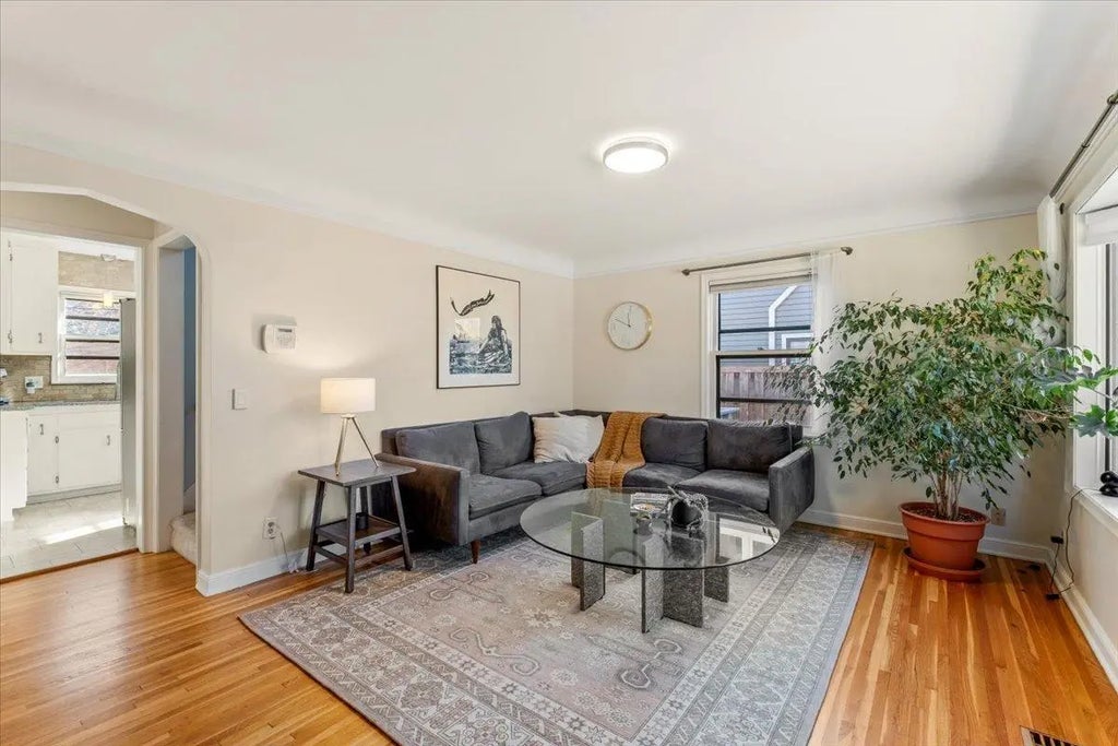 5525 Nokomis Avenue, Minneapolis