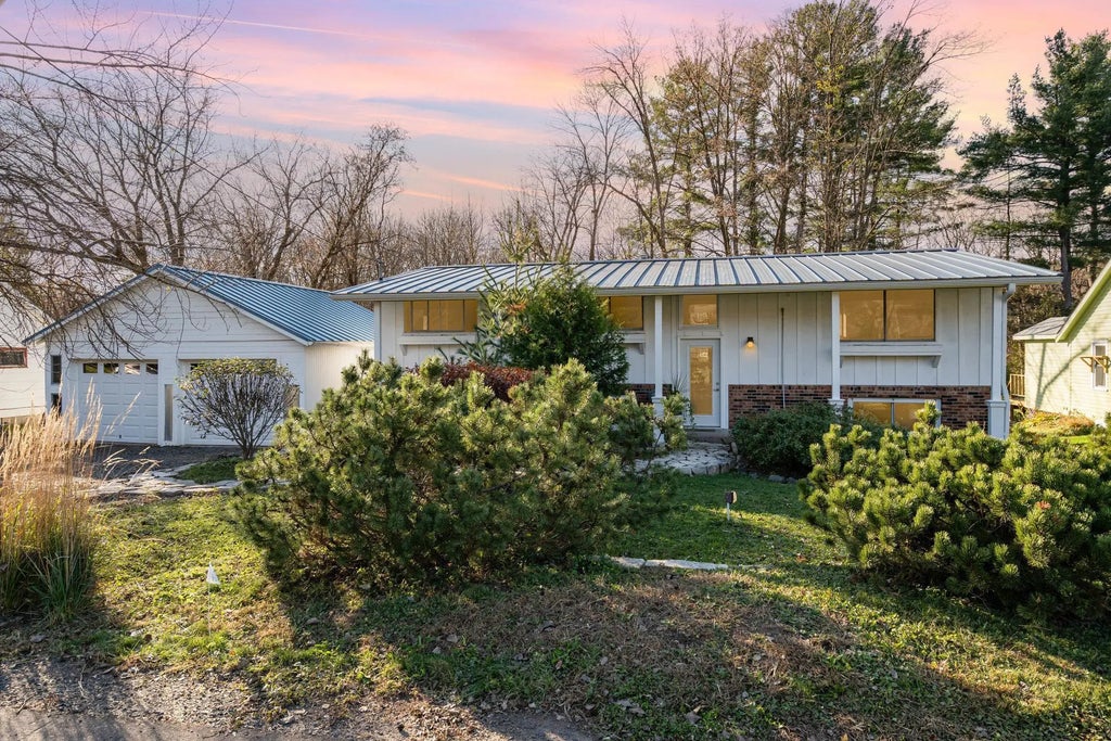 813 N Hamilton Street, St Croix Falls