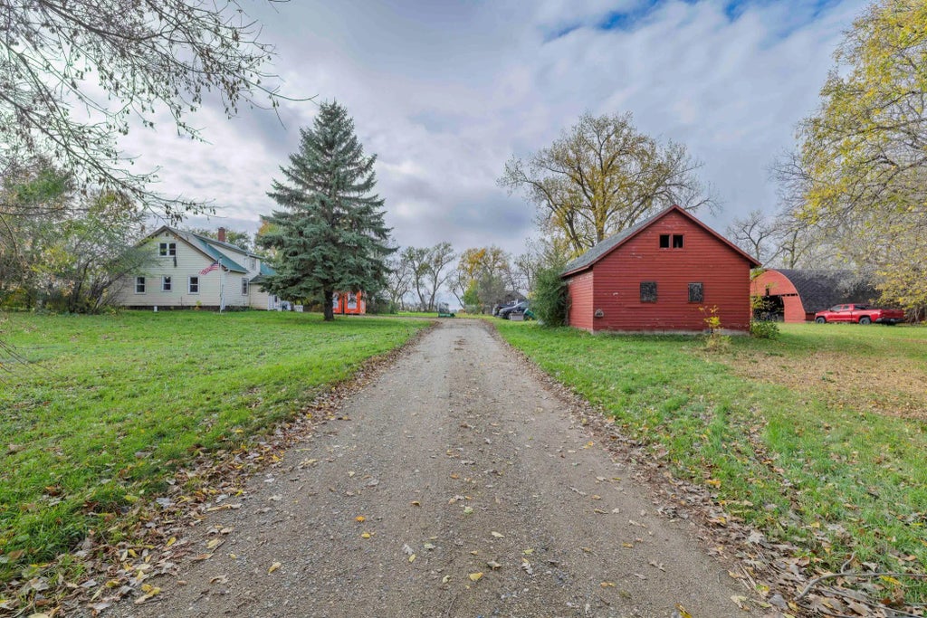 2883 105th Avenue, Mahnomen