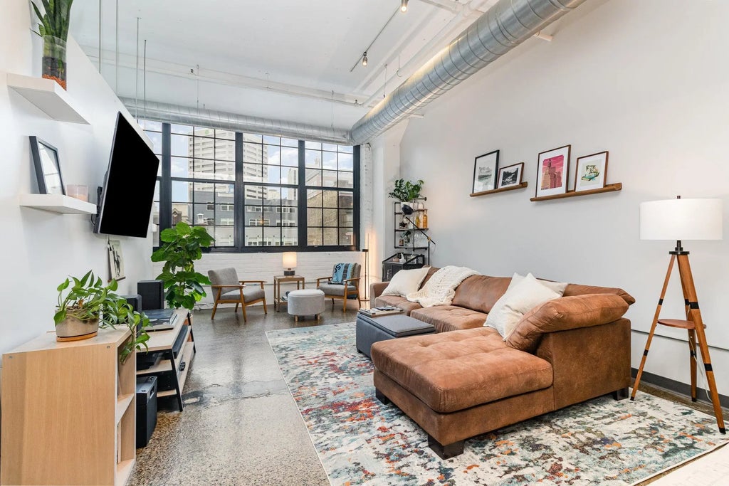 500 Robert Street N 201, Saint Paul