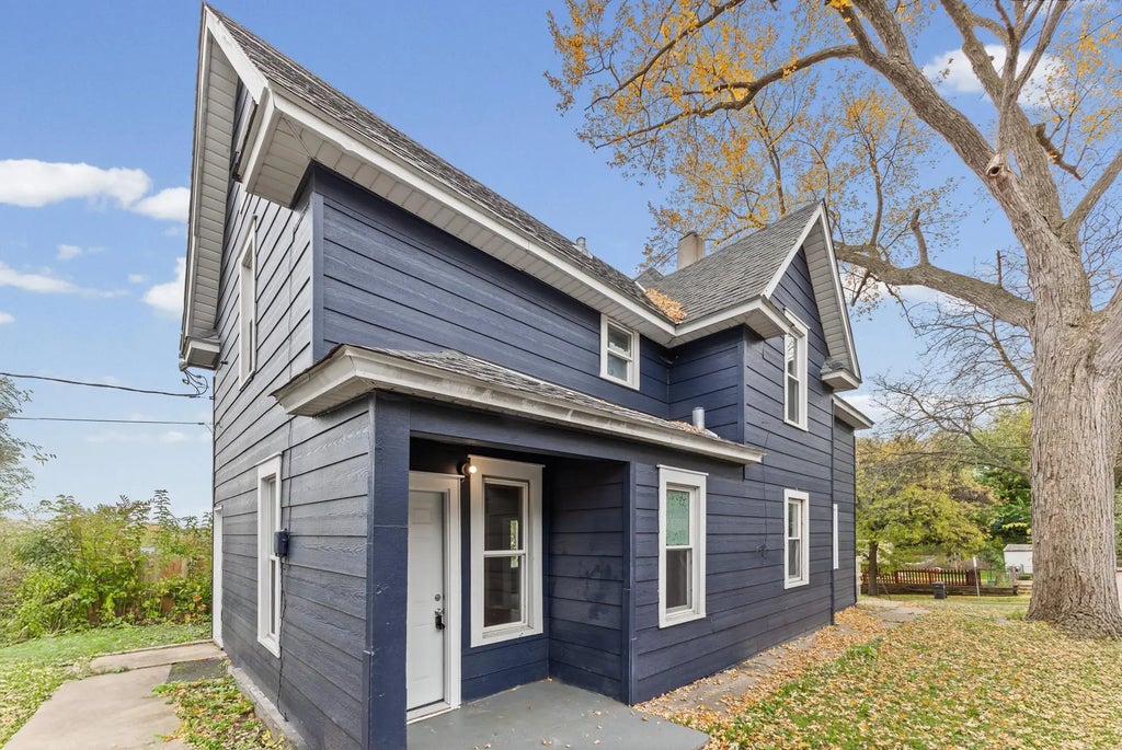 137 Cayuga Street, Saint Paul