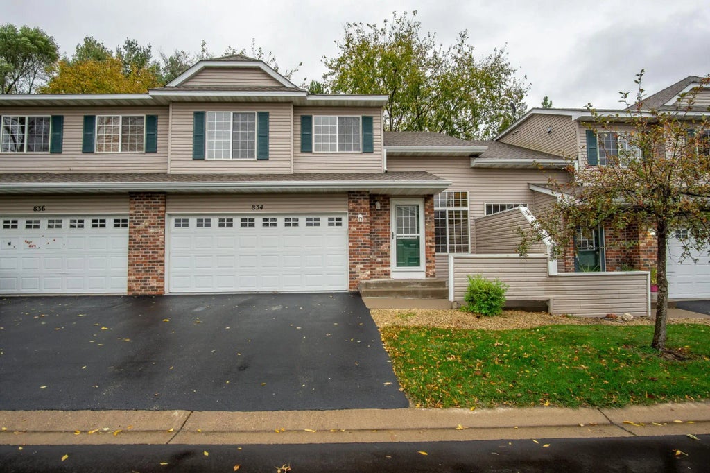 834 Evergreen Circle, Hudson