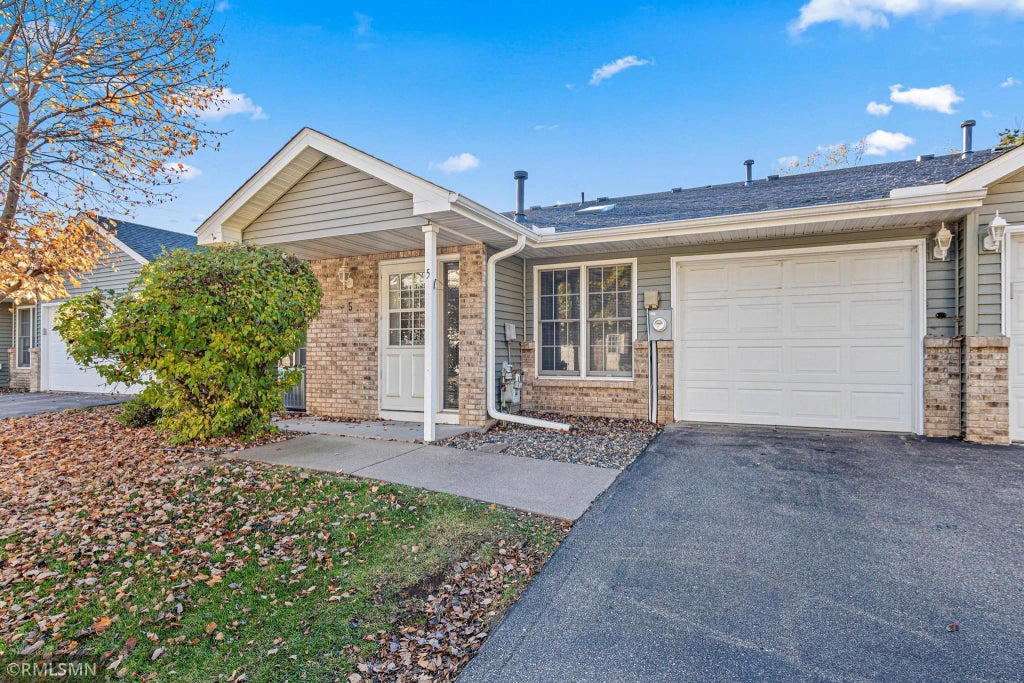 14812 58th Street N 5d, Oak Park Heights