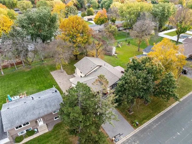 1187 Jackson Street S, Shakopee