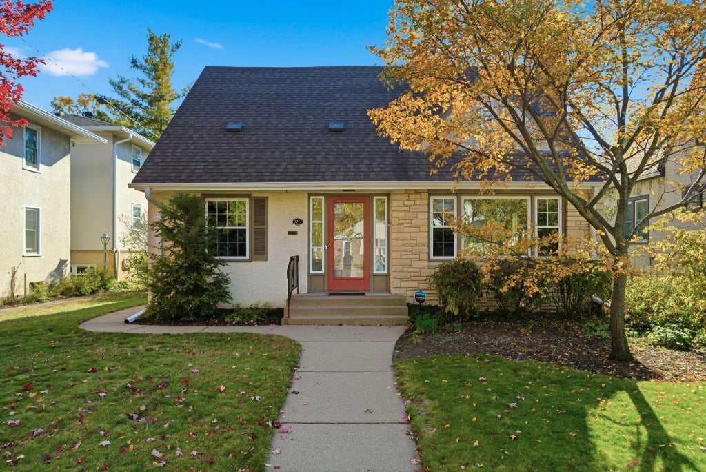 3217 E 25th Street, Minneapolis