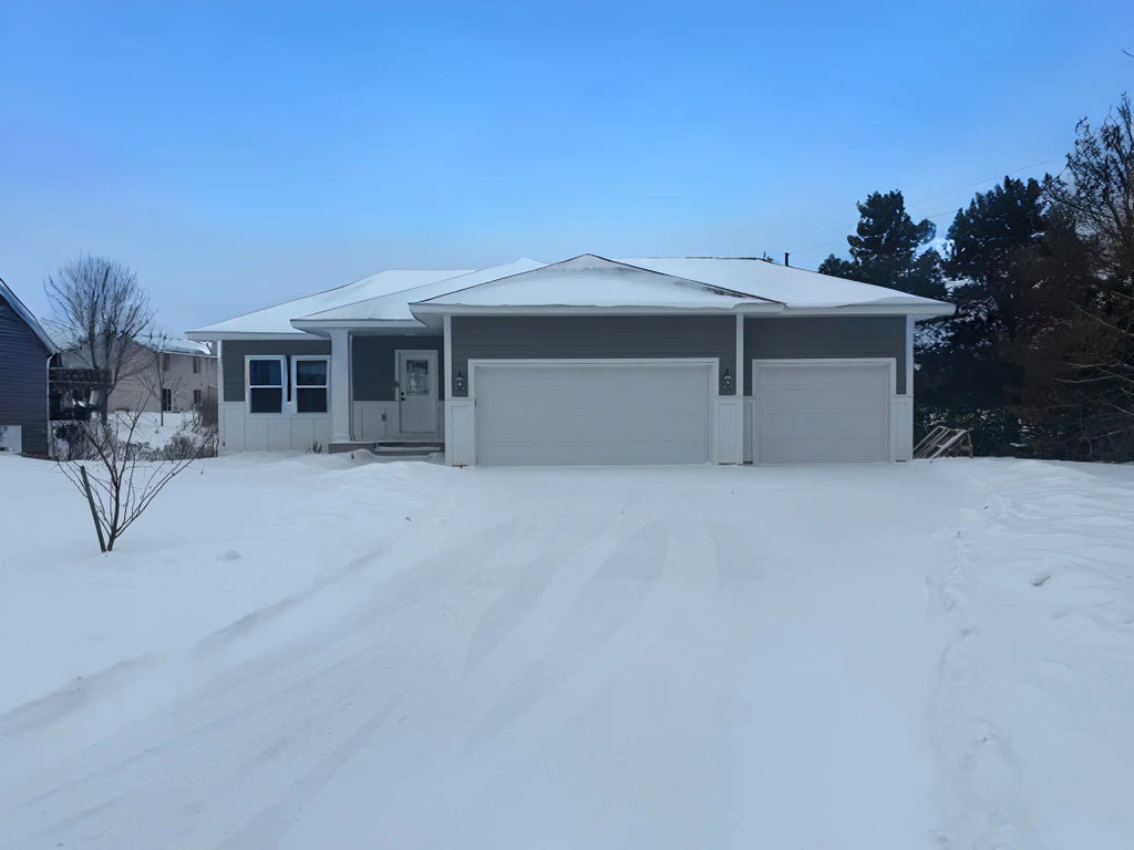 101 Timber Lane Court, Cannon Falls