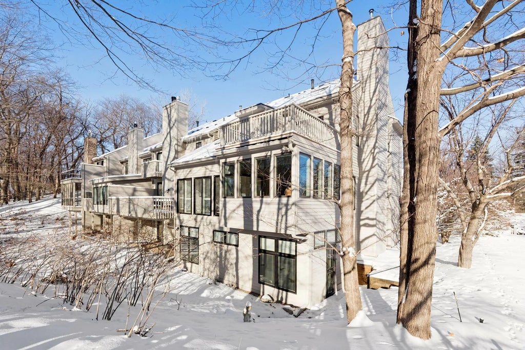 4610 Bayswater Road, Shorewood