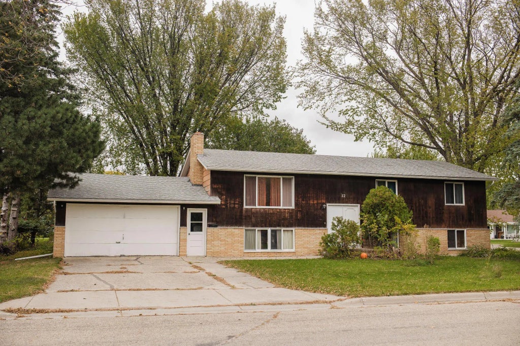 12 Sunnyslope Road, Morris