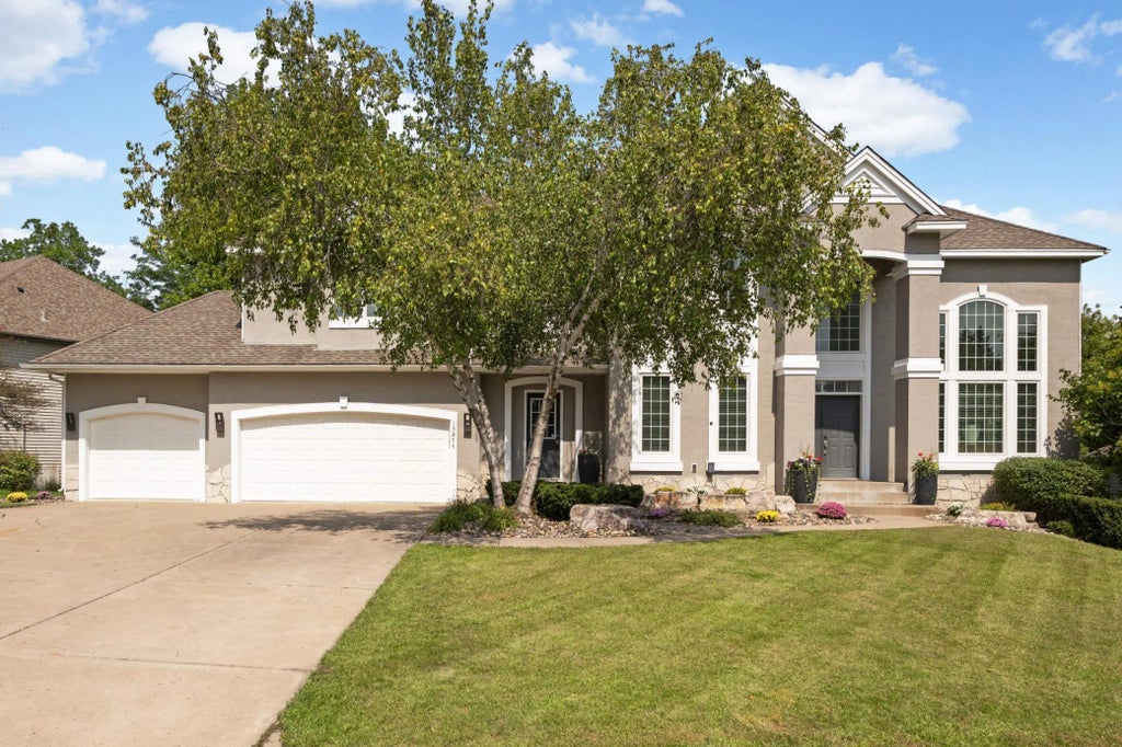 13877 Elkhart Road, Apple Valley
