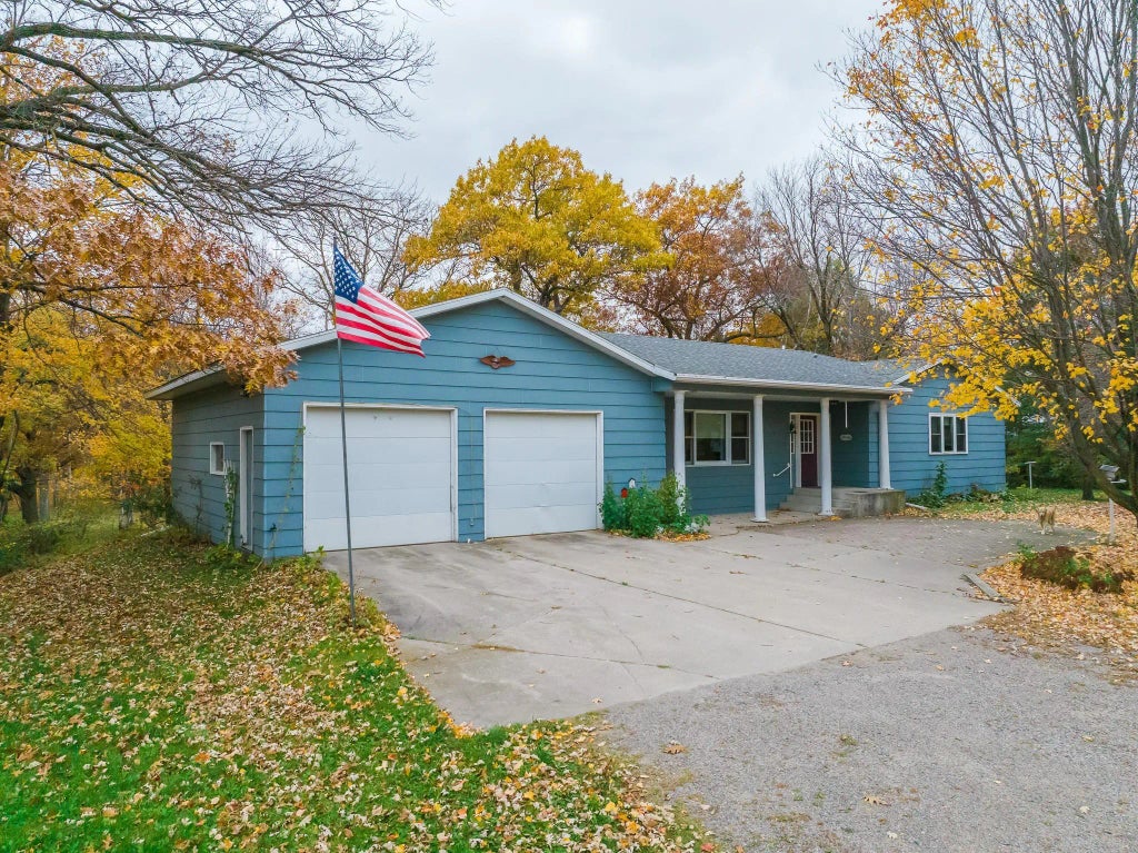 15467 Bison Road, Swanville