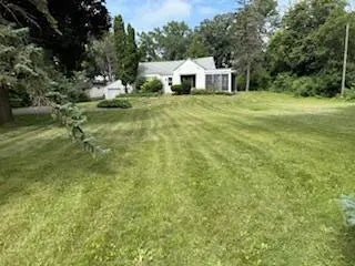 641 Sibley Memorial Highway, Lilydale