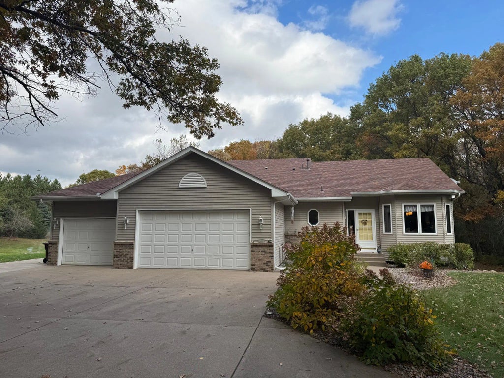 13882 254th Avenue Nw, Zimmerman