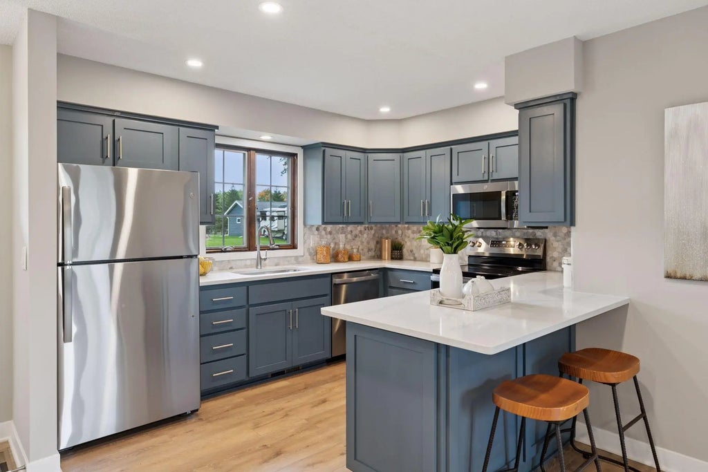 705 Highland Drive, New Prague