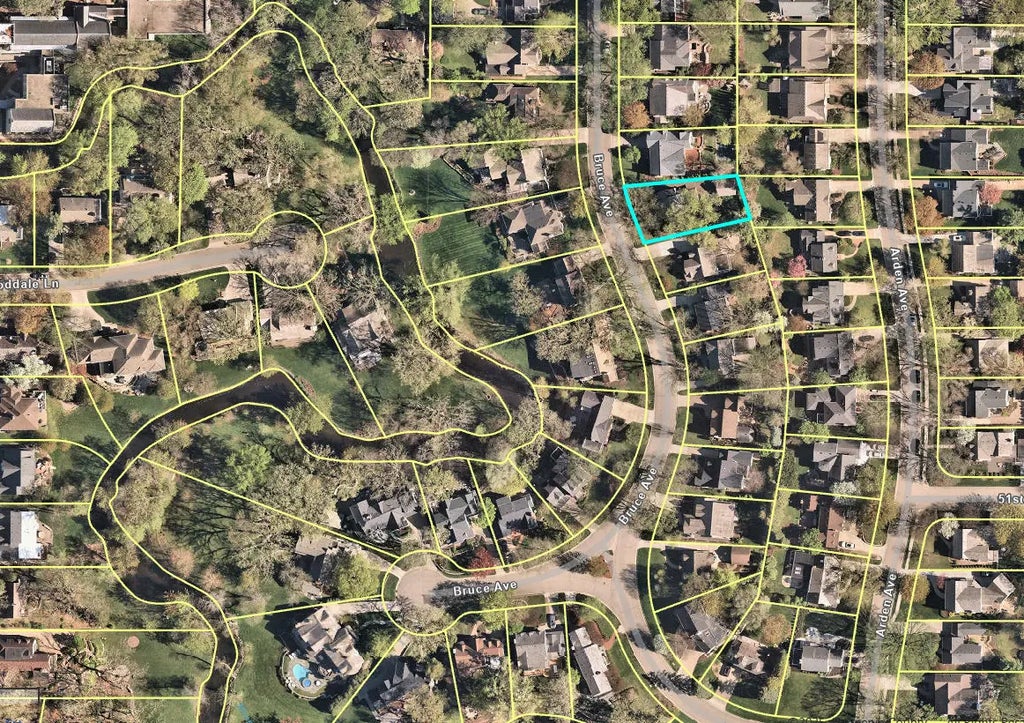 5009 Bruce Avenue, Edina