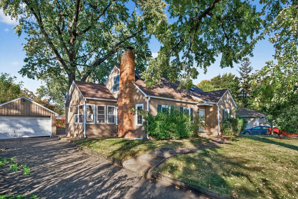 5416 51st Avenue N, Crystal