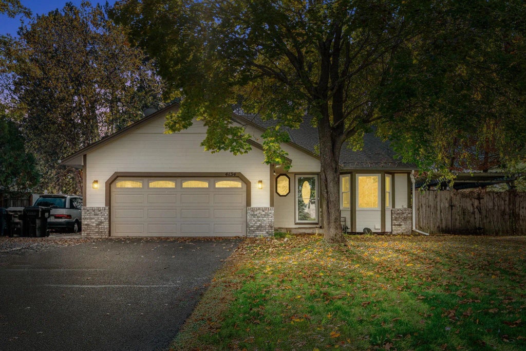 4134 145th Lane Nw, Andover