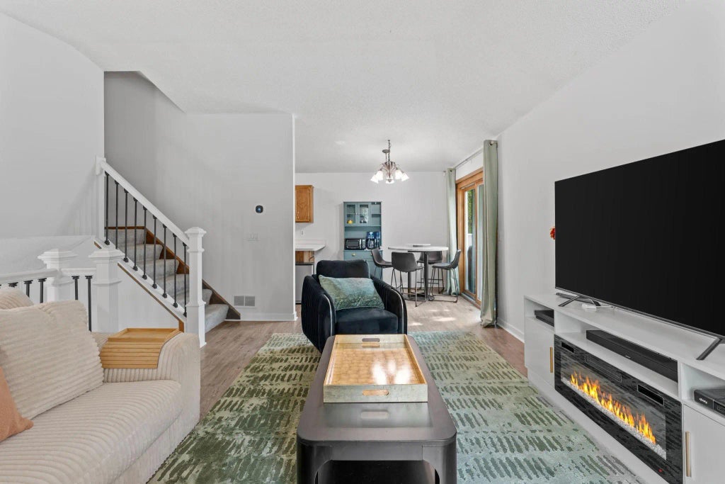 14258 Towers Lane, Eden Prairie