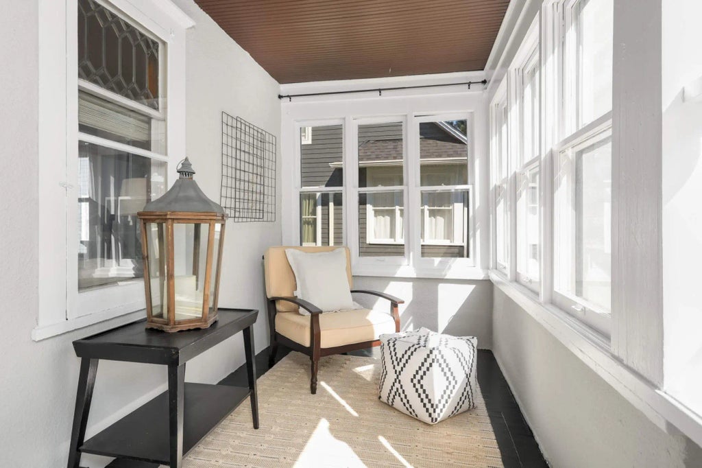 281 Cleveland Avenue S, Saint Paul