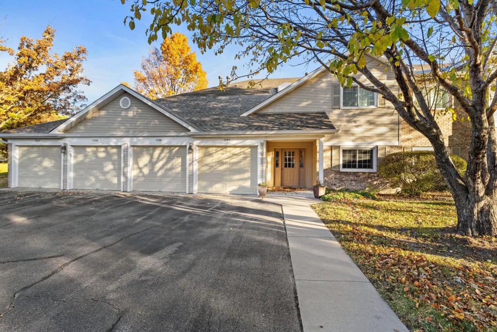 11200 Westwind Drive, Eden Prairie