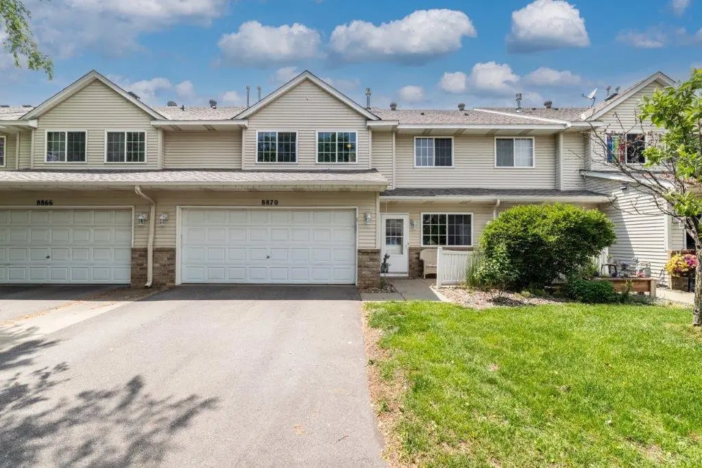 8870 92nd Street S, Cottage Grove