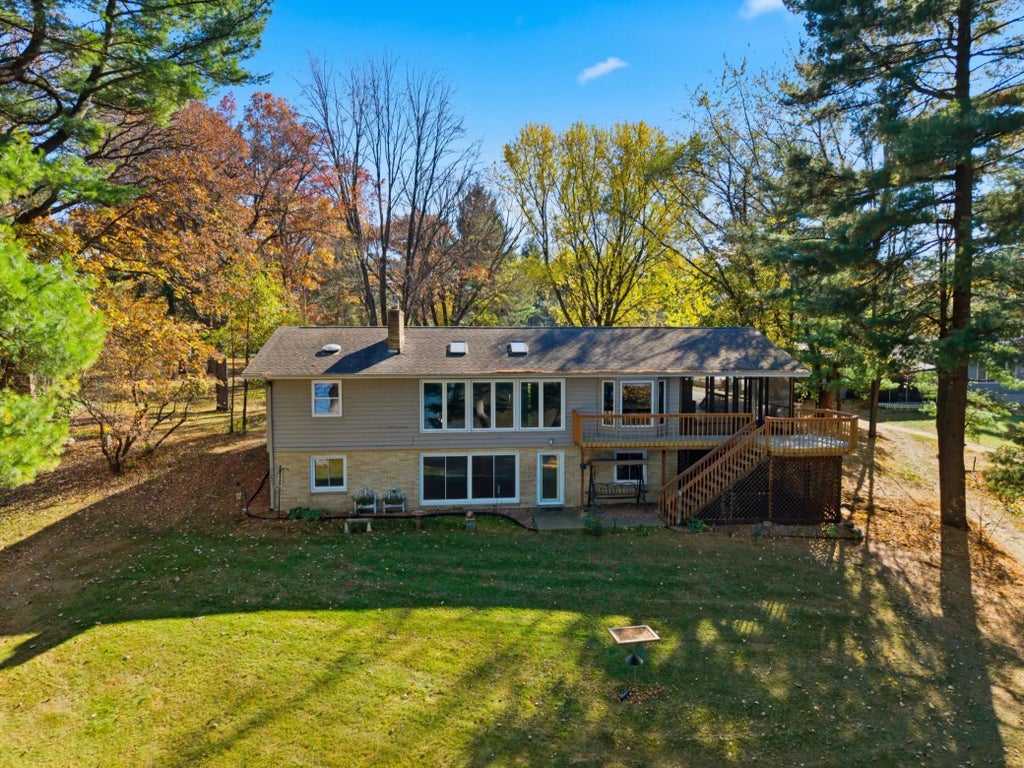 E5967 800th Avenue, Tainter Twp
