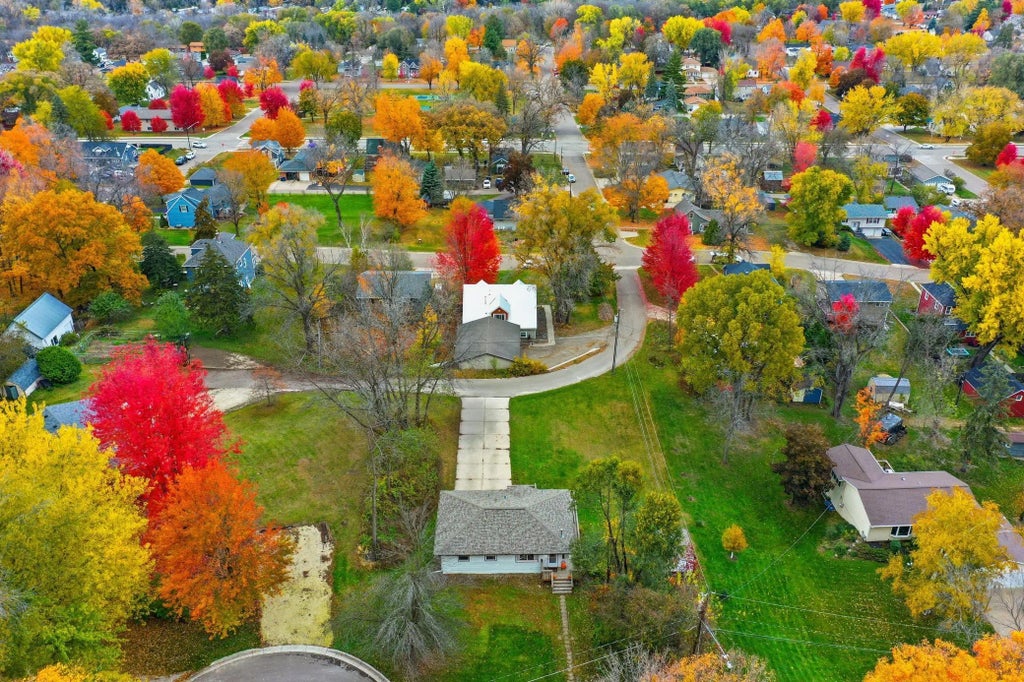 422 Mill Street E, Cannon Falls