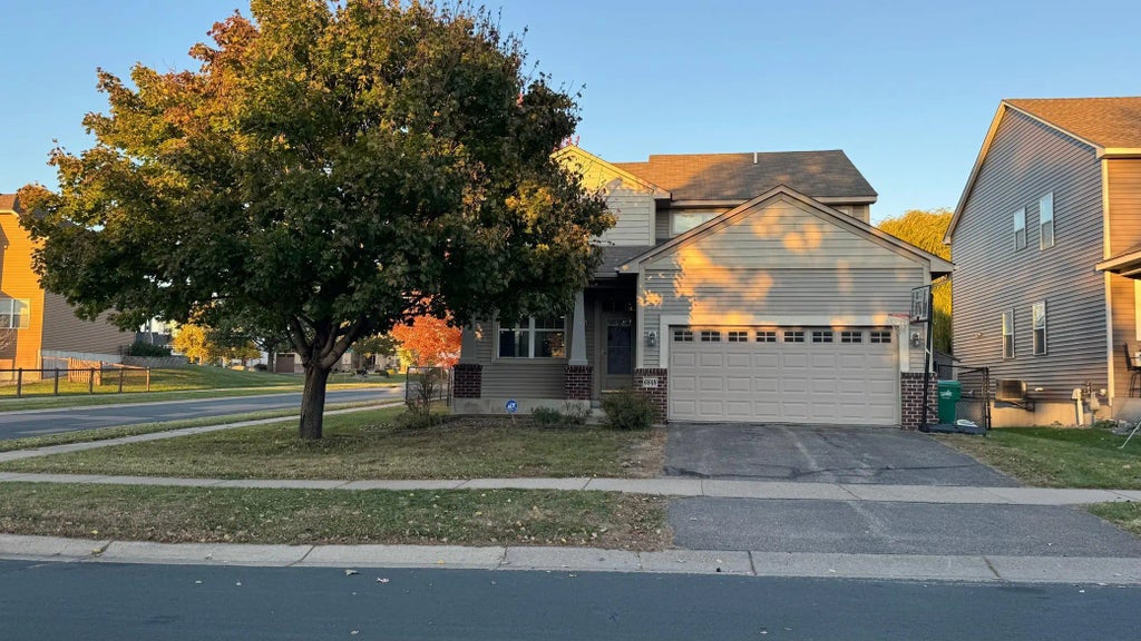 6848 Troy Lane N, Maple Grove