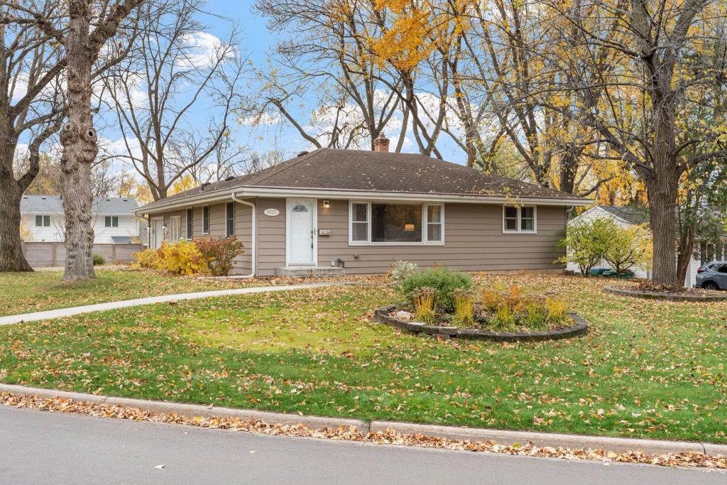 9227 W 22nd Lane, Saint Louis Park